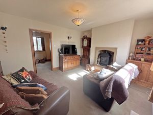 Lounge- click for photo gallery